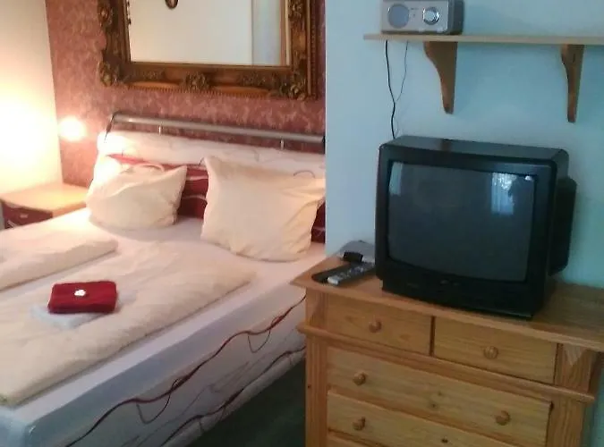 Hotel Bergschlosschen 2*